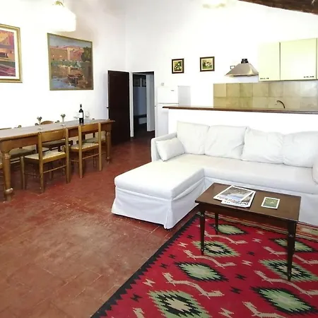 Apartment In With Heating *